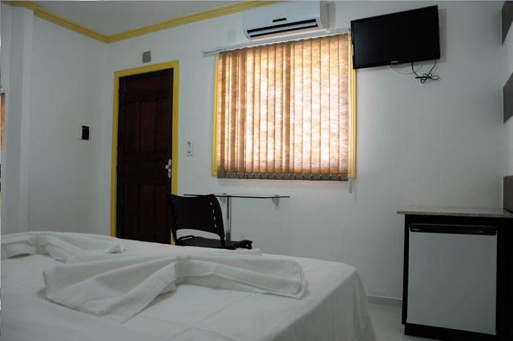 Canavial Plaza Hotel