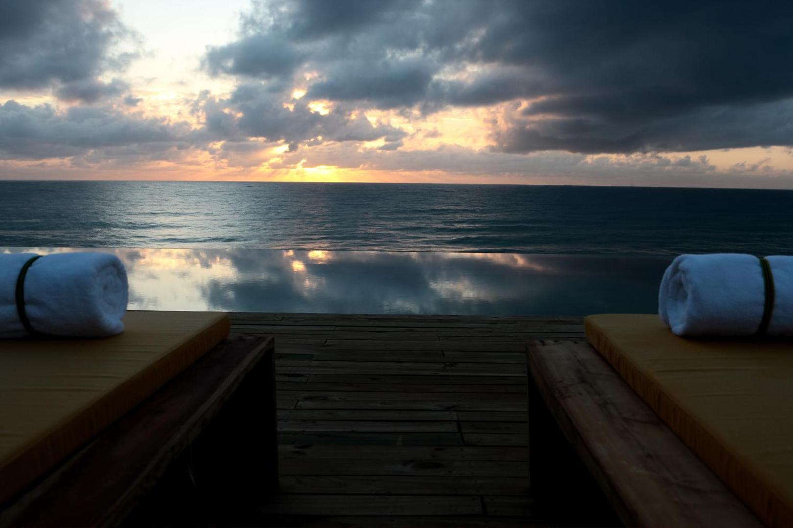 Kenoa Exclusive Beach Spa & Resort