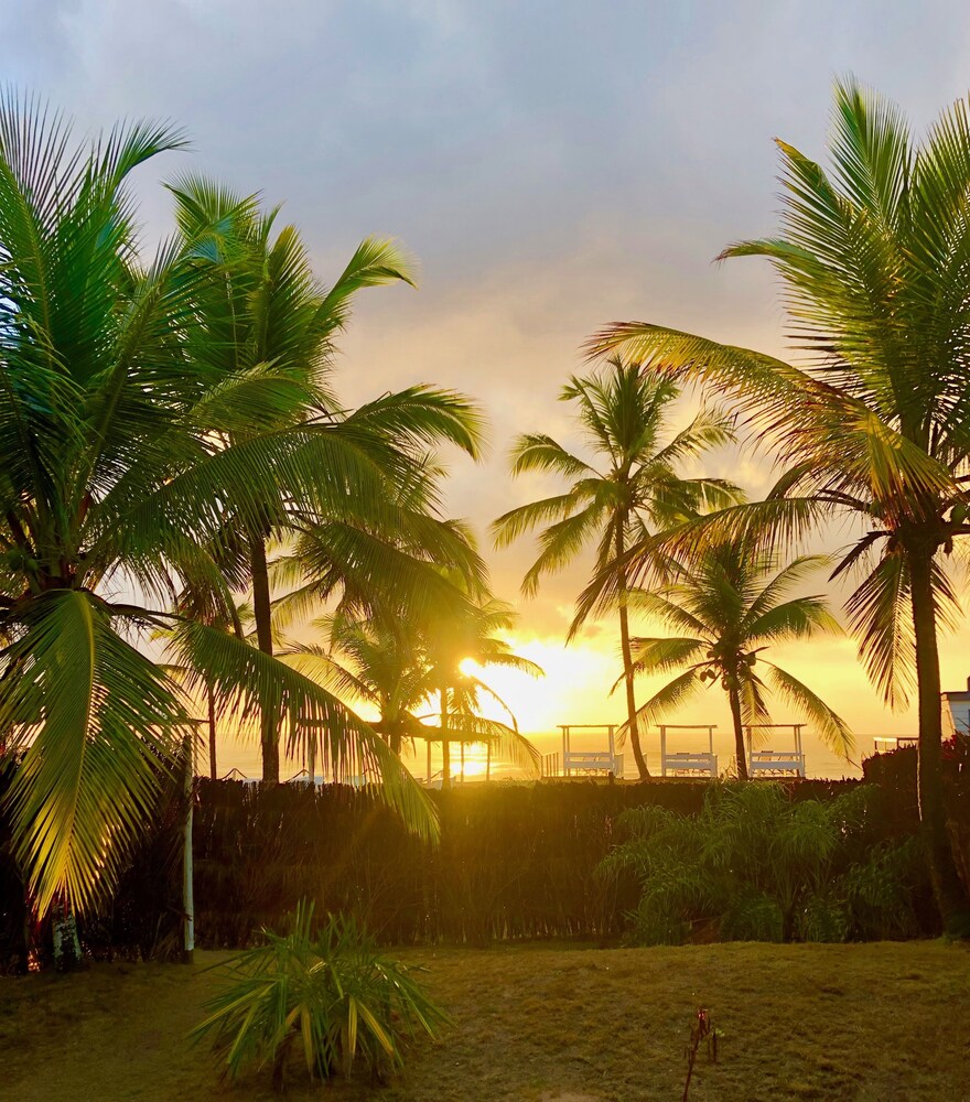 Península Beach Club Hotel
