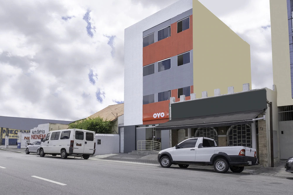 Hotel Kairos by OYO Rooms
