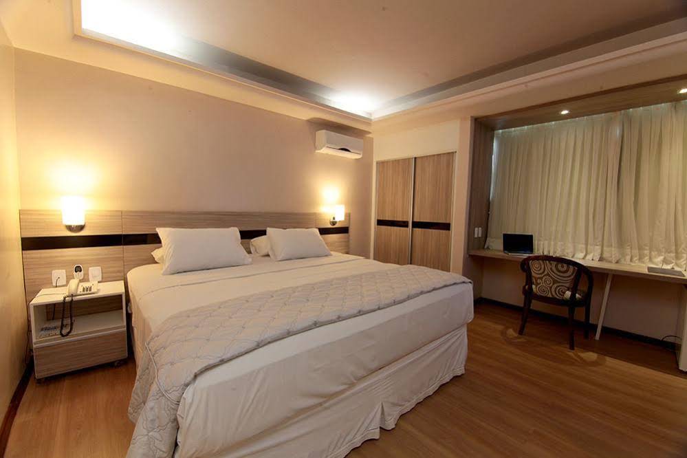 Hotel Serrano