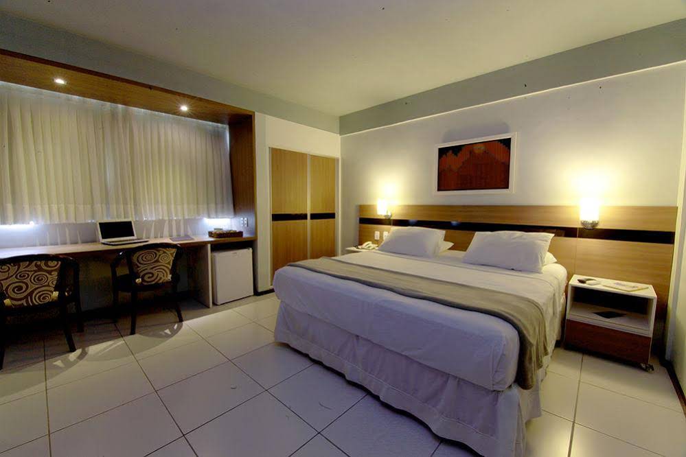 Hotel Serrano