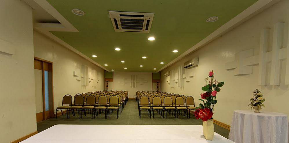 Hotel Serrano