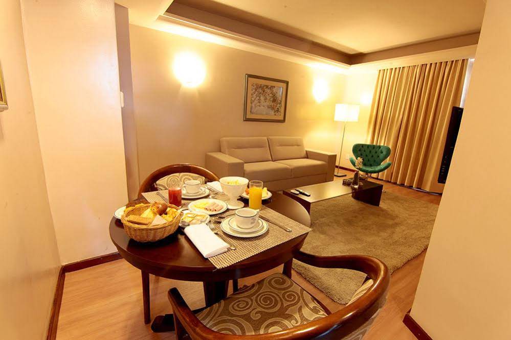 Hotel Serrano