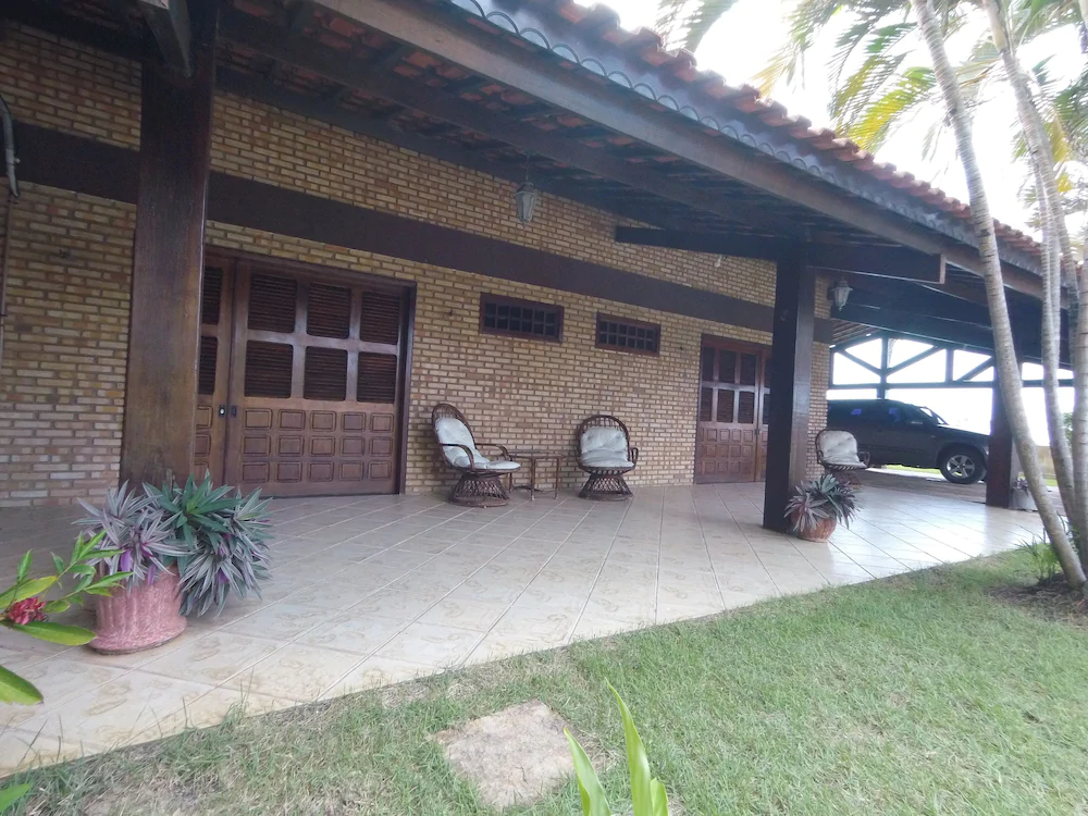 Kiwi Pousada & Lounge