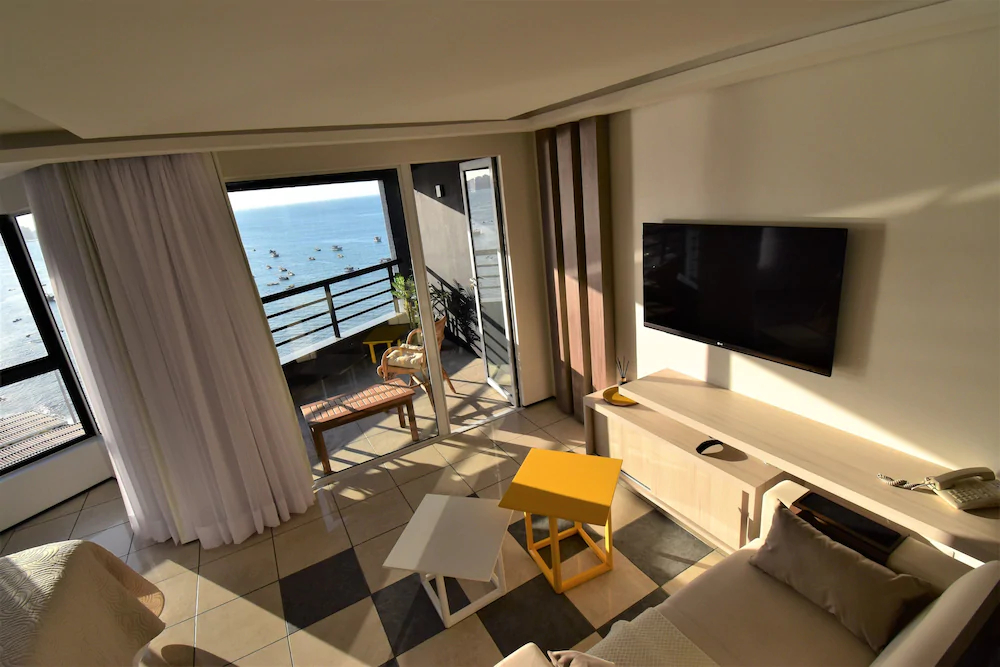 Iate Plaza Hotel