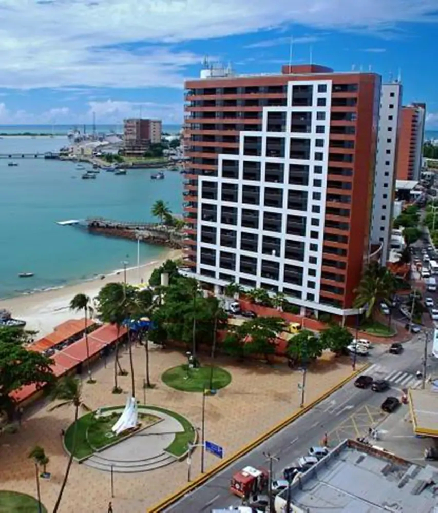 Iate Plaza Hotel