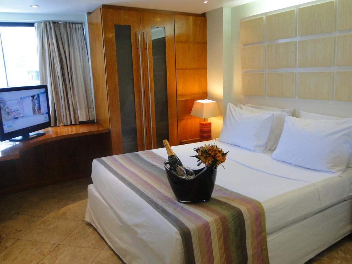 Plaza Praia Suites