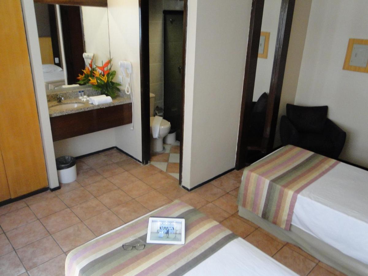 Plaza Praia Suites