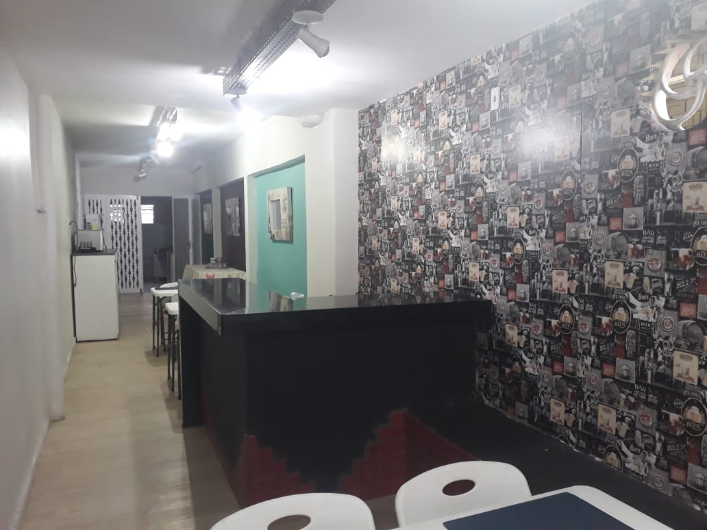 Praia Dos Amores Hostel