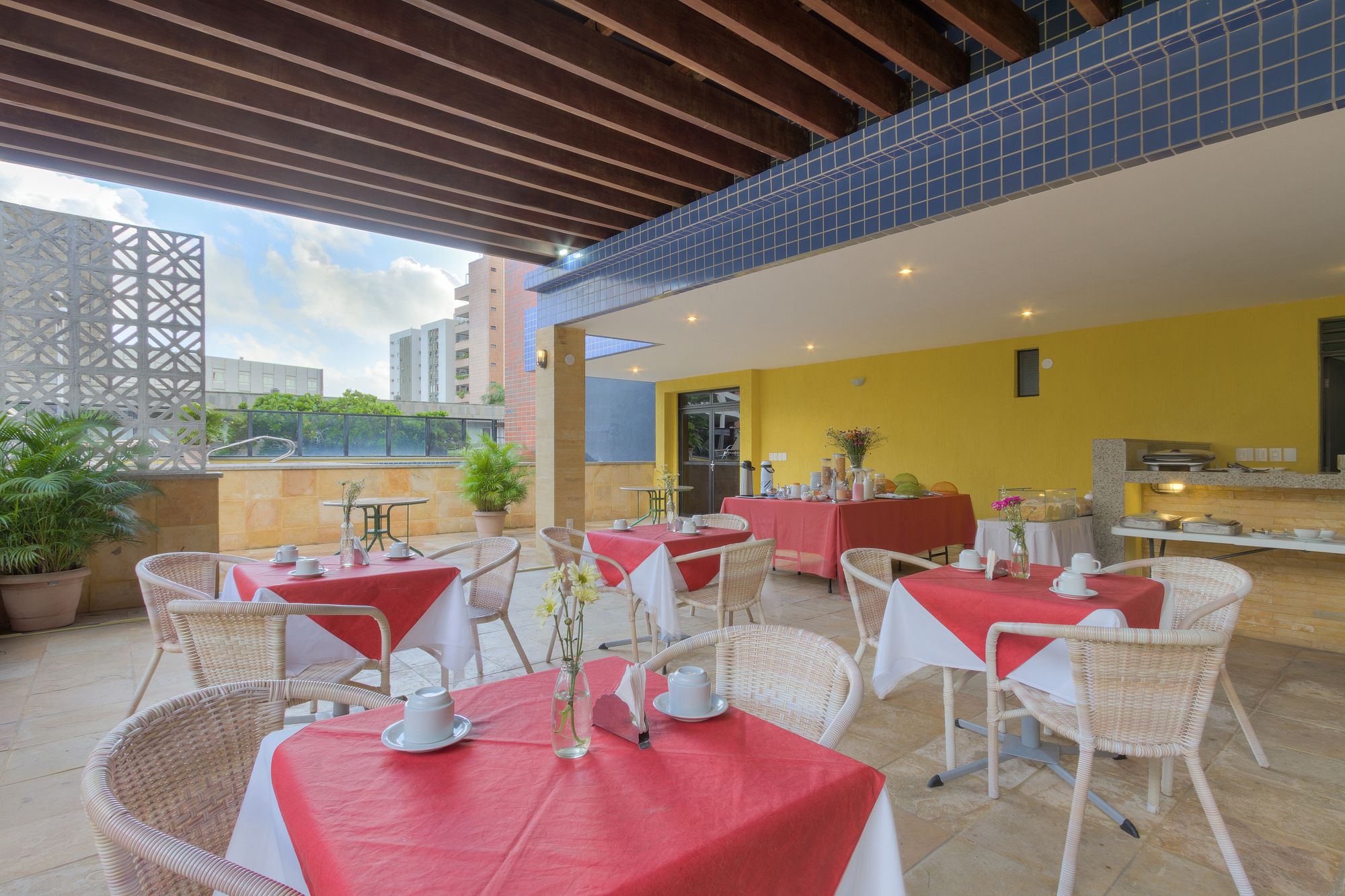 Praia Mansa Suíte Hotel