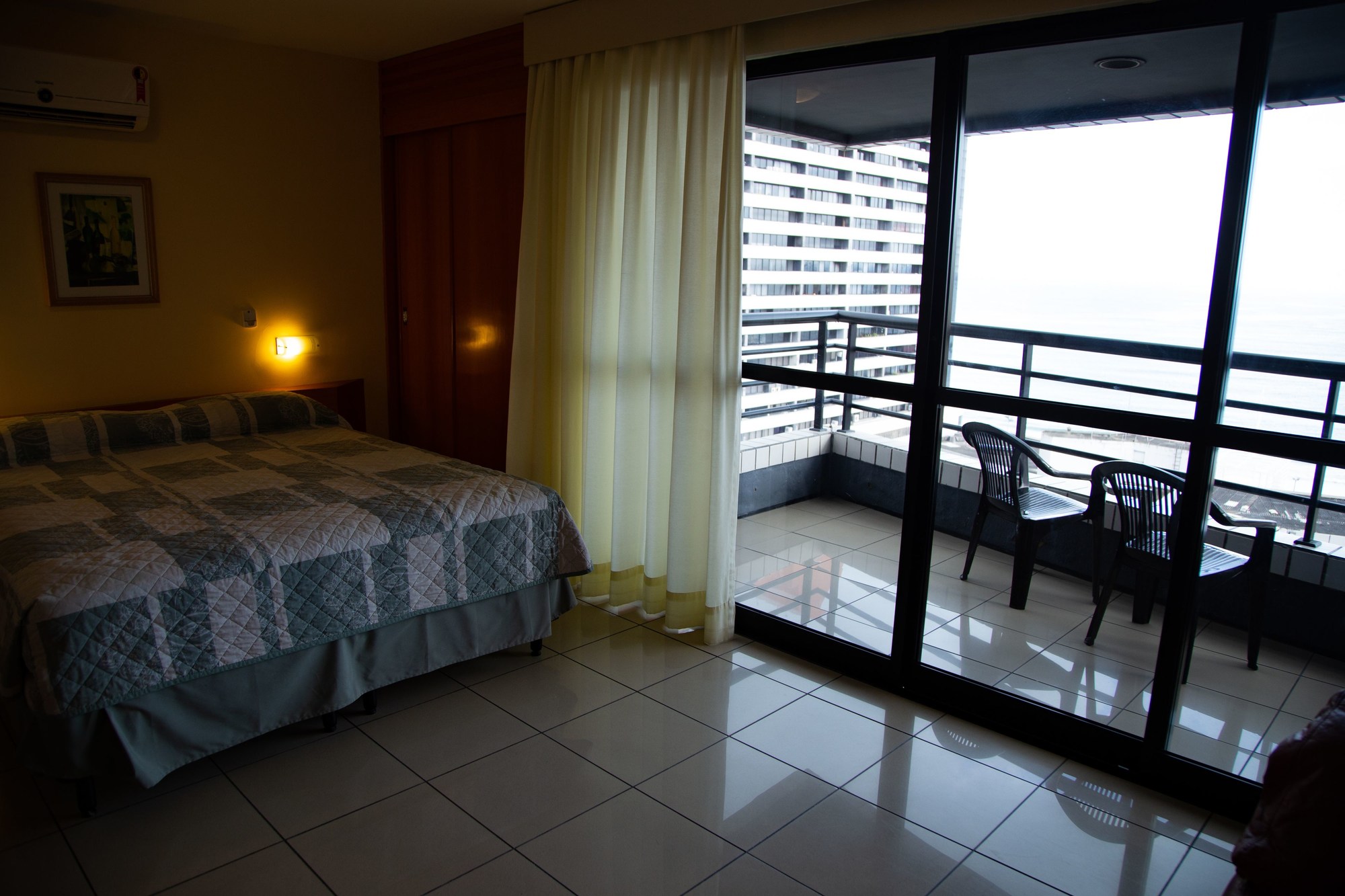 Praia Mansa Suíte Hotel