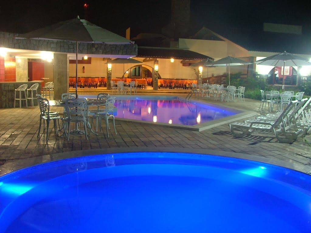 Hotel Tres Palmeiras