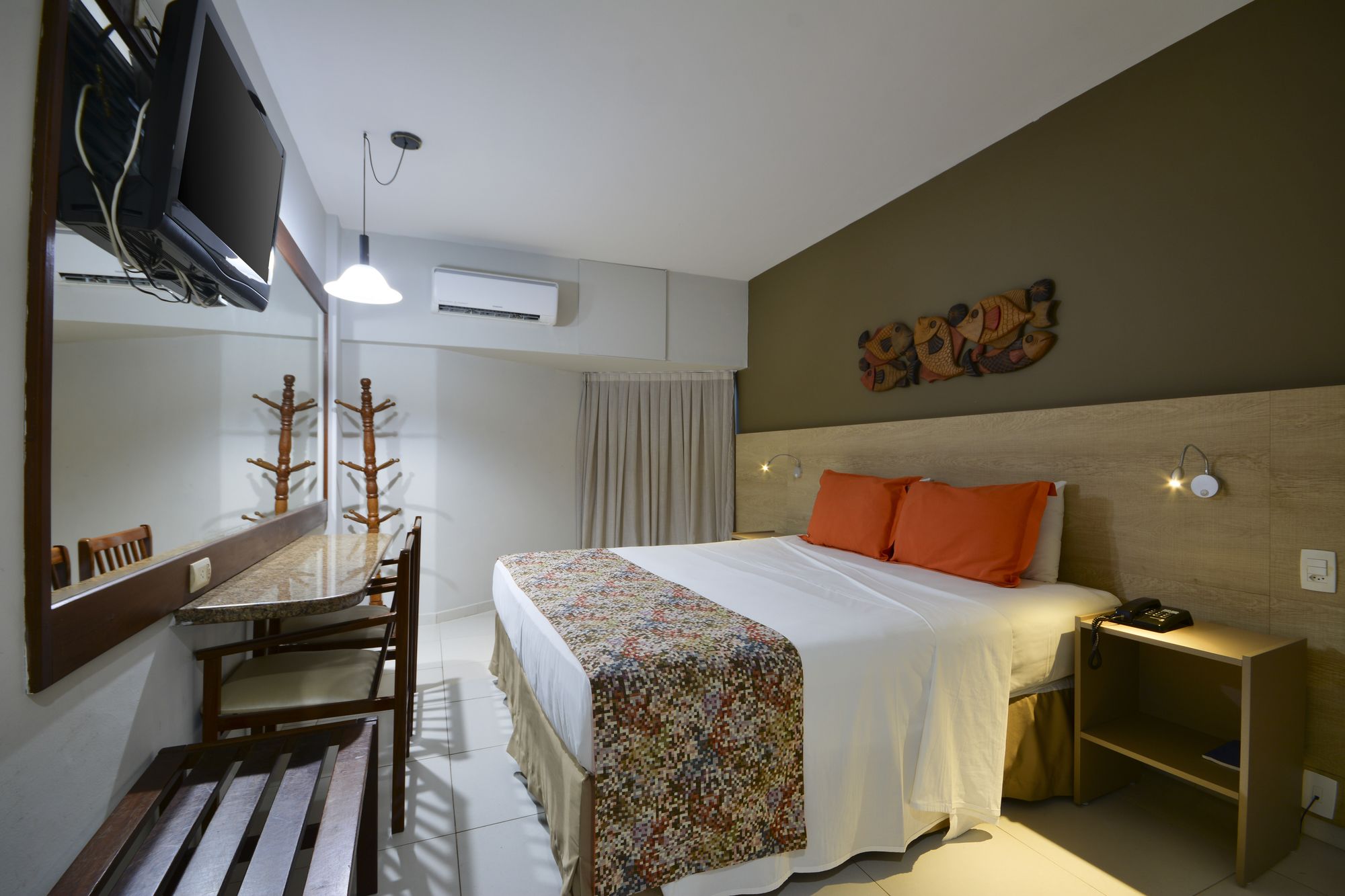 Littoral Hotel