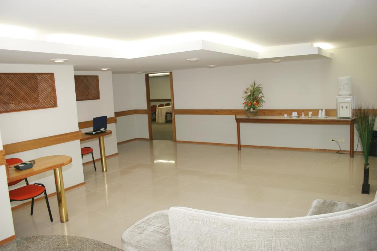 Xenius Hotel