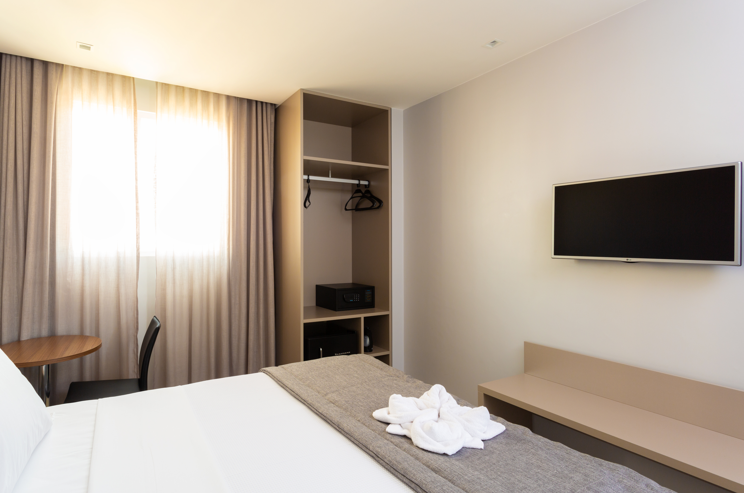 Flix Hotel