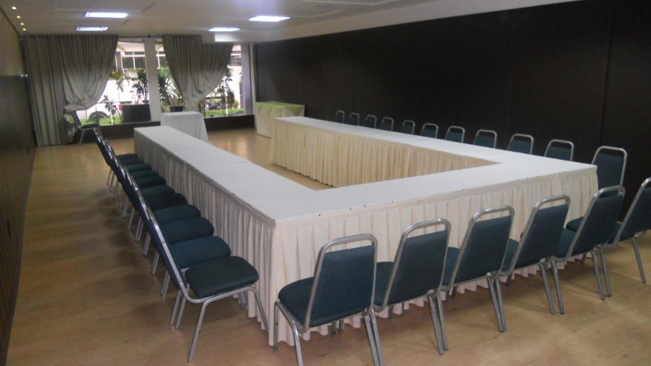 San Marino Suite