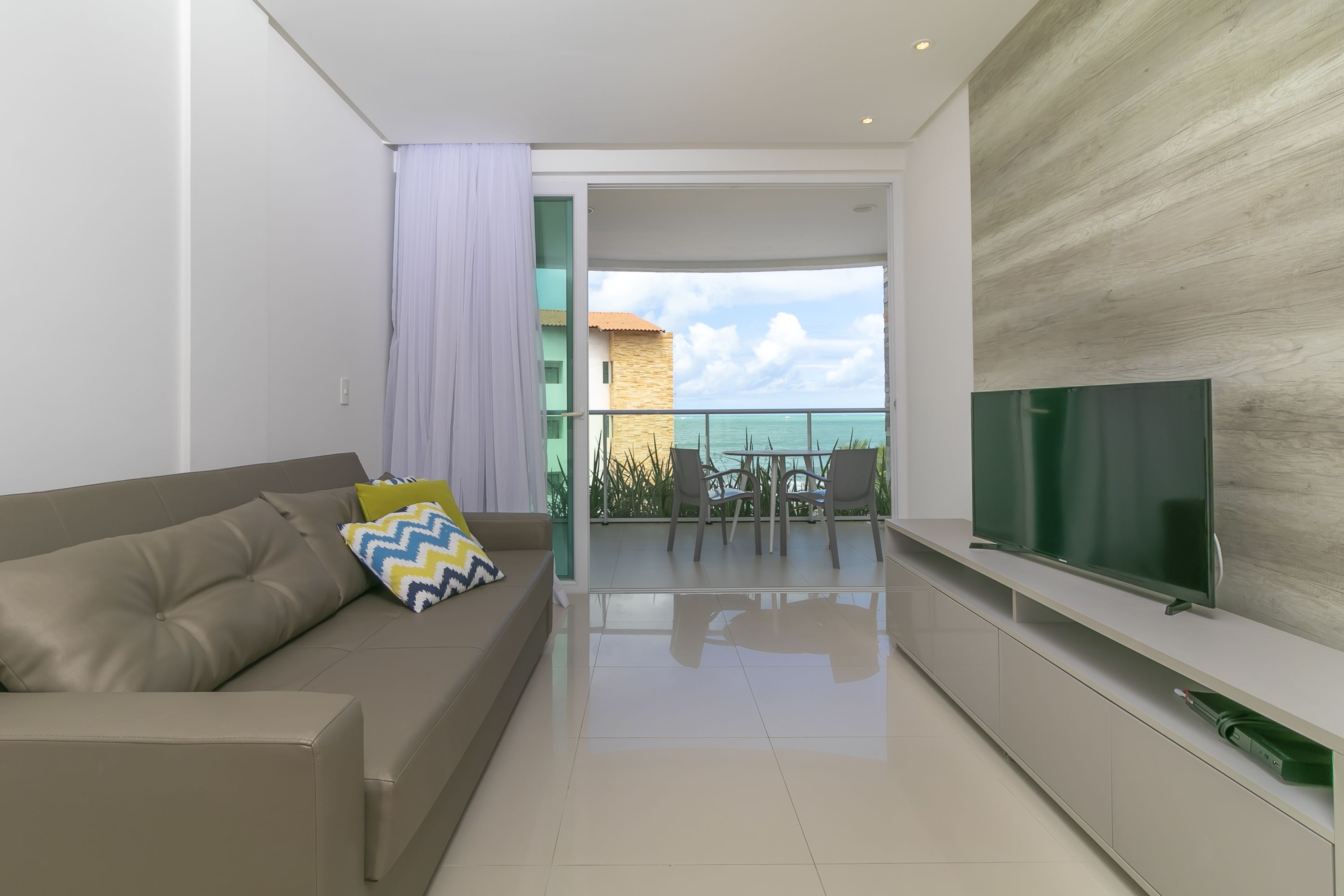 Wave Suites Hotel