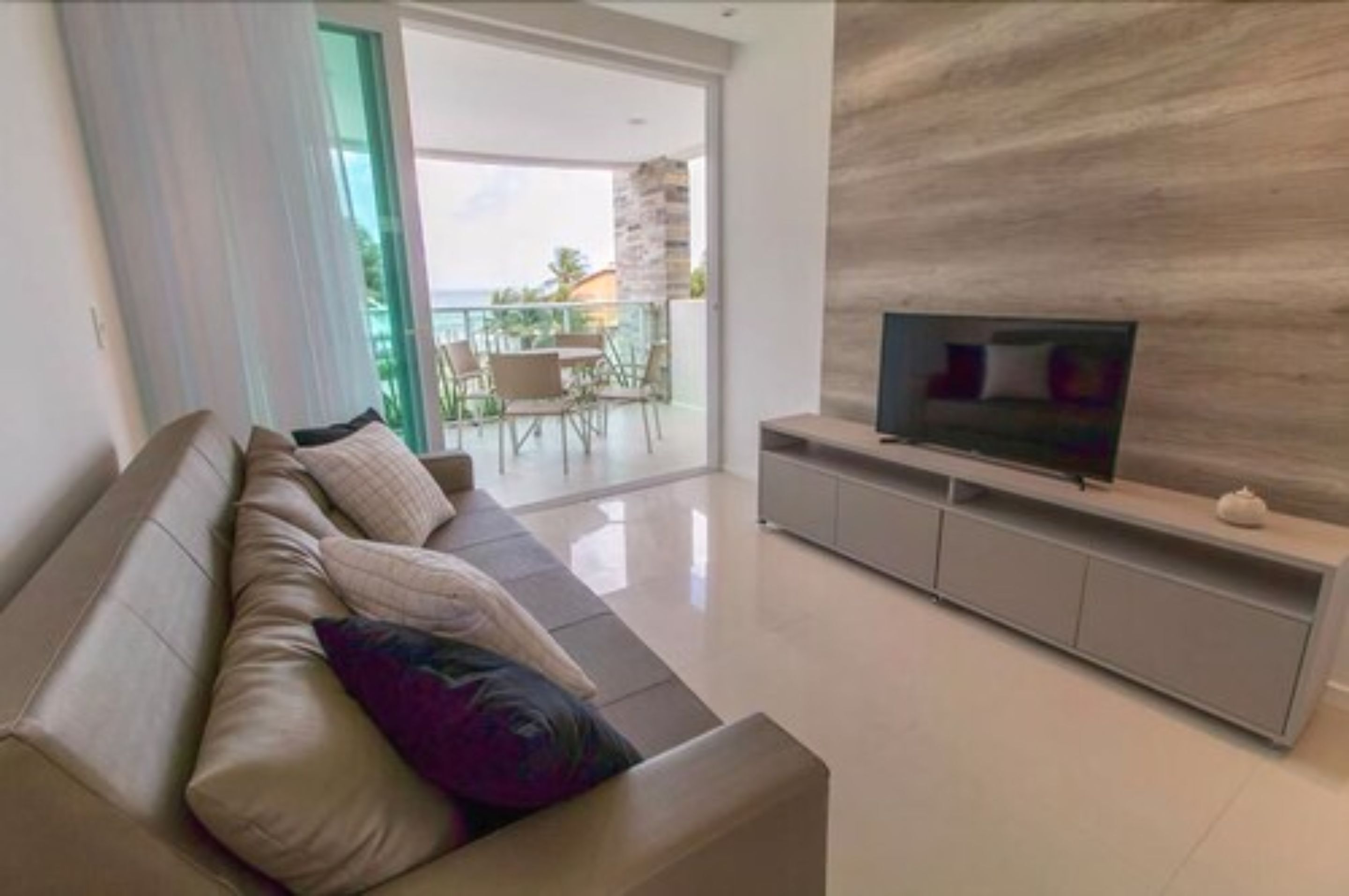 Wave Suites Hotel