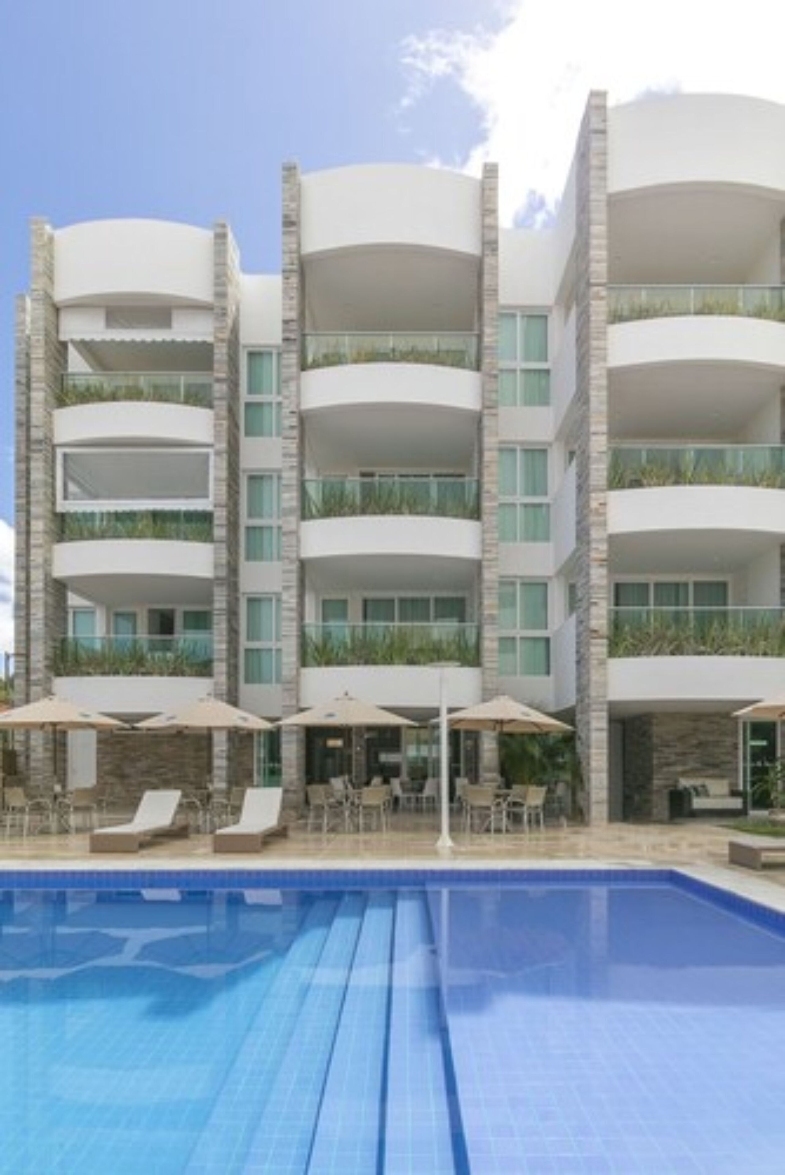 Wave Suites Hotel
