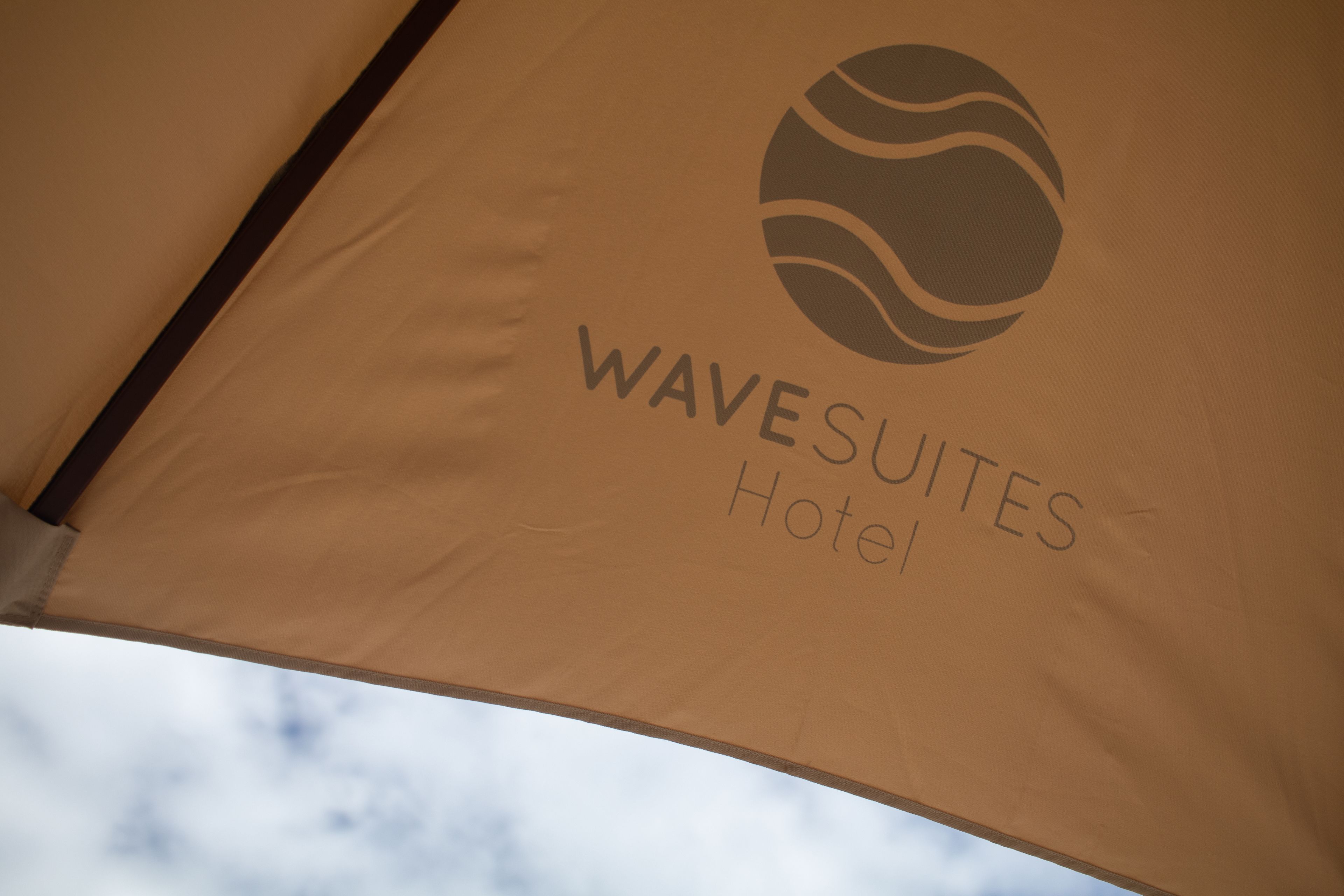 Wave Suites Hotel