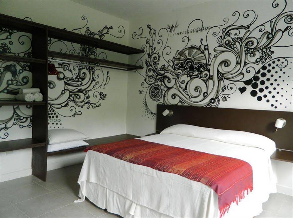 Villa Dos Graffitis