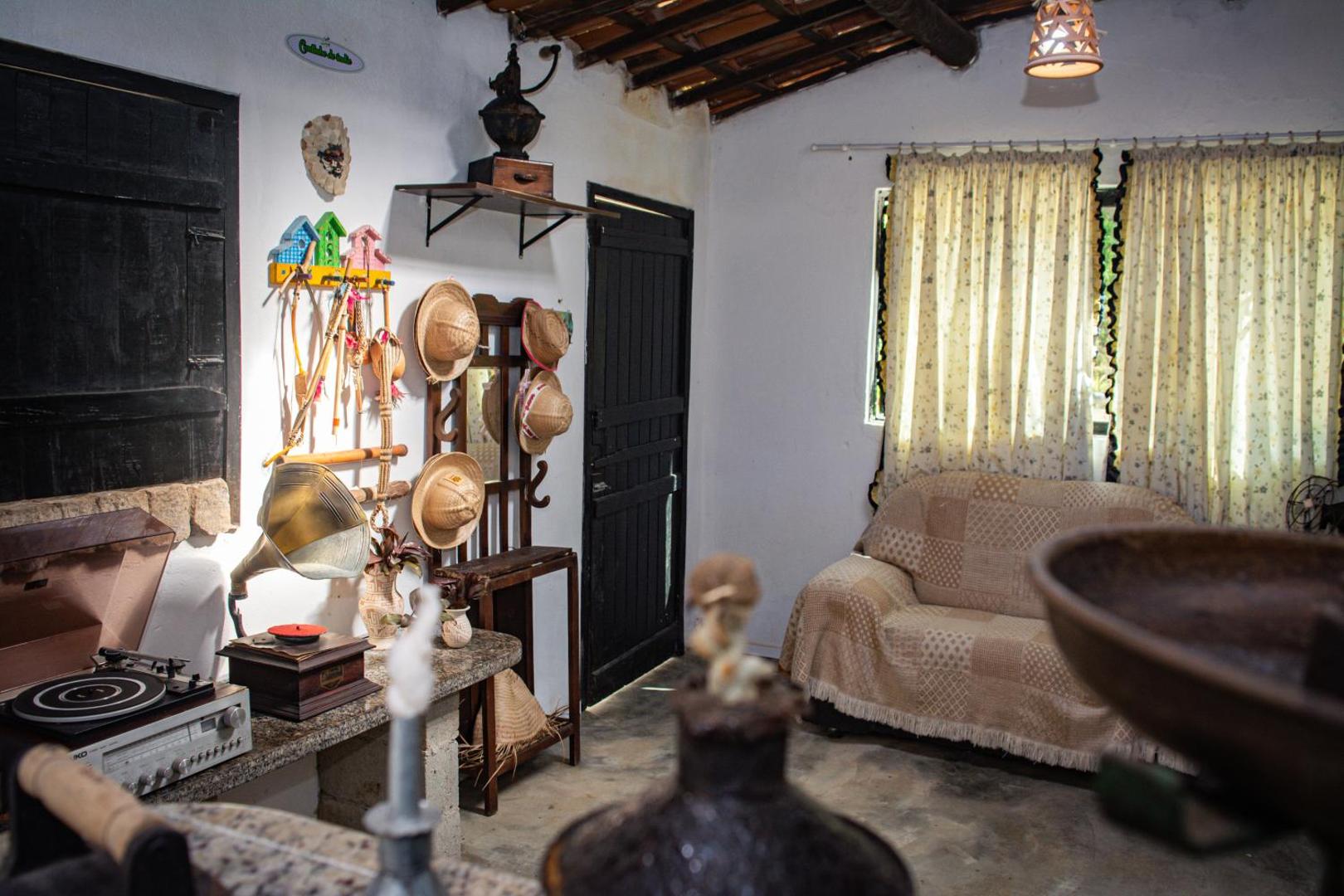 Saíra Recanto De Serra