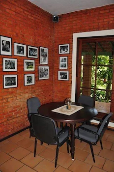 Hotel Bougainville