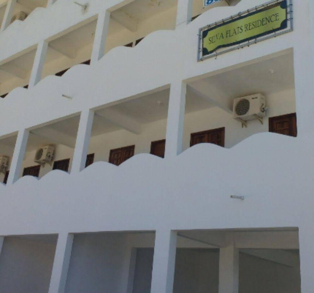 Silva Flats Residence