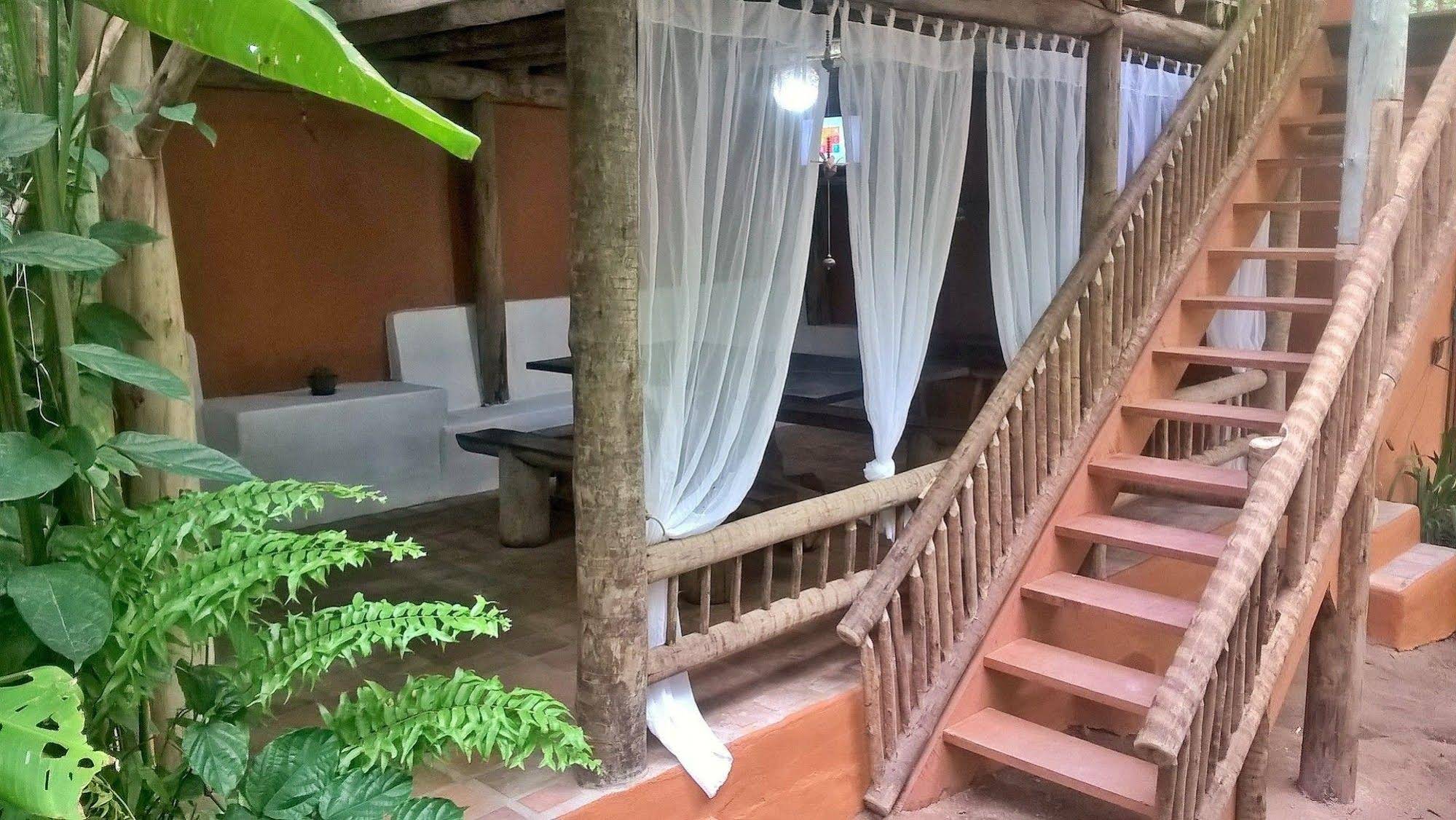 Camping & Pousada República Dos Camarões