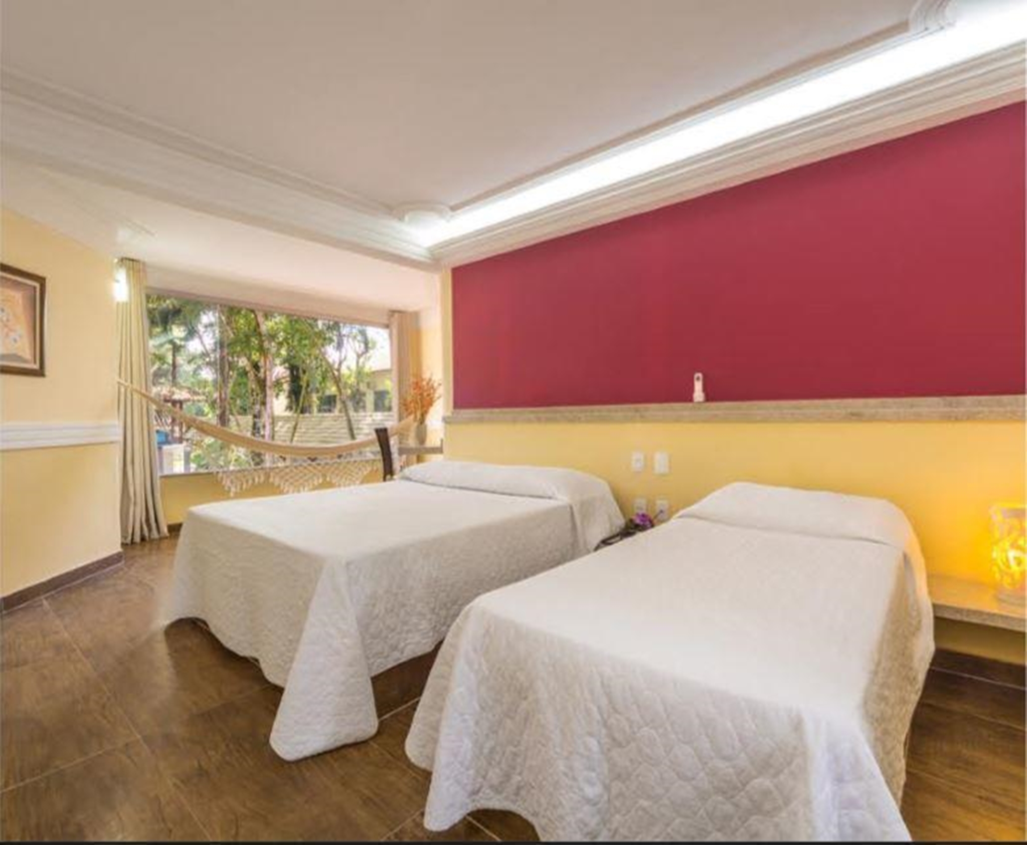 Floral Inn Family Hotel