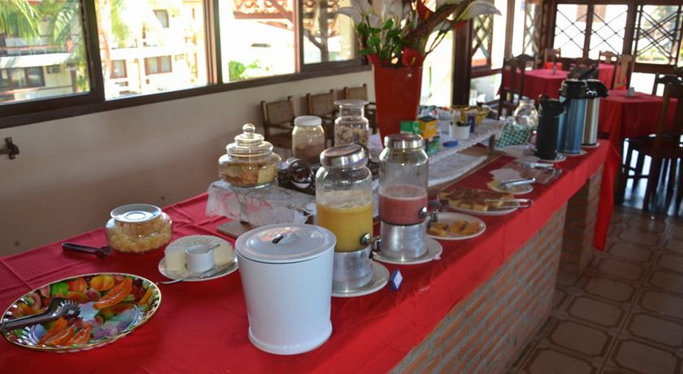 Oasis Praia Hotel