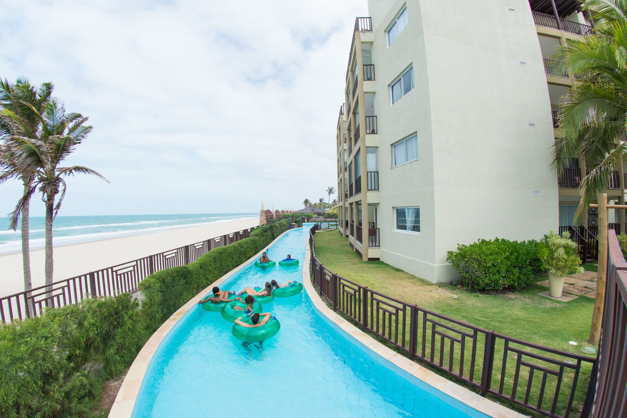 Acqua Beach Park Resort