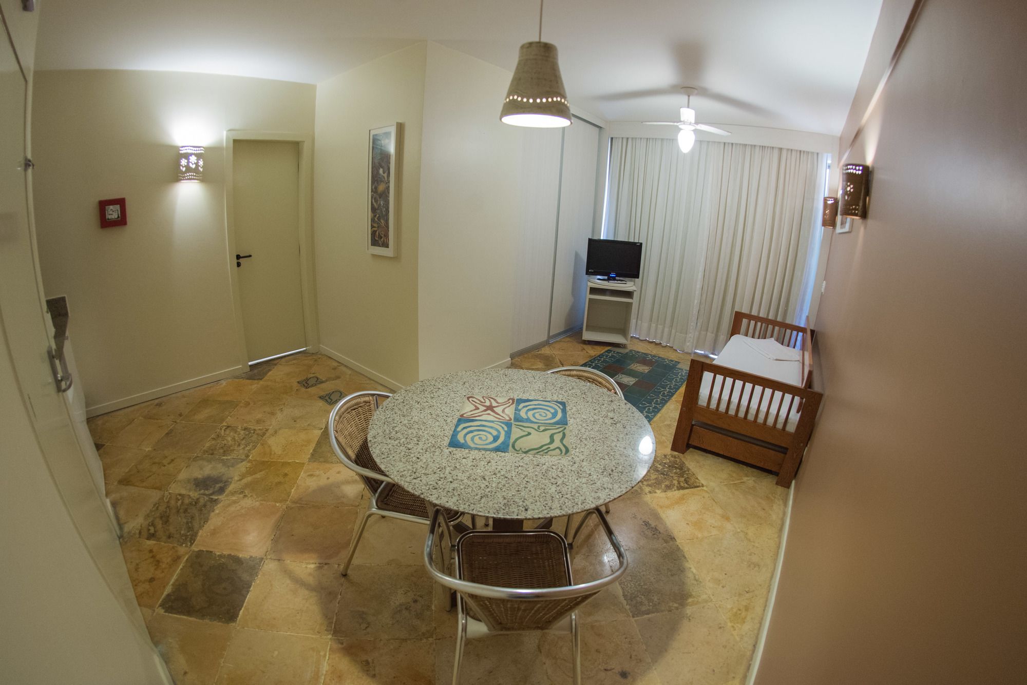 Suites Beach Park Resort