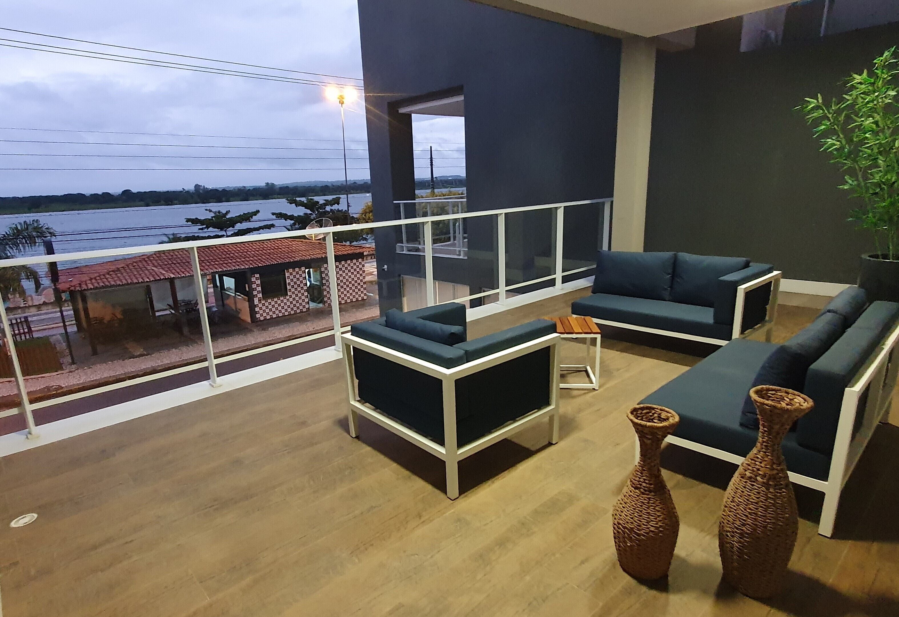 Dm Hotel