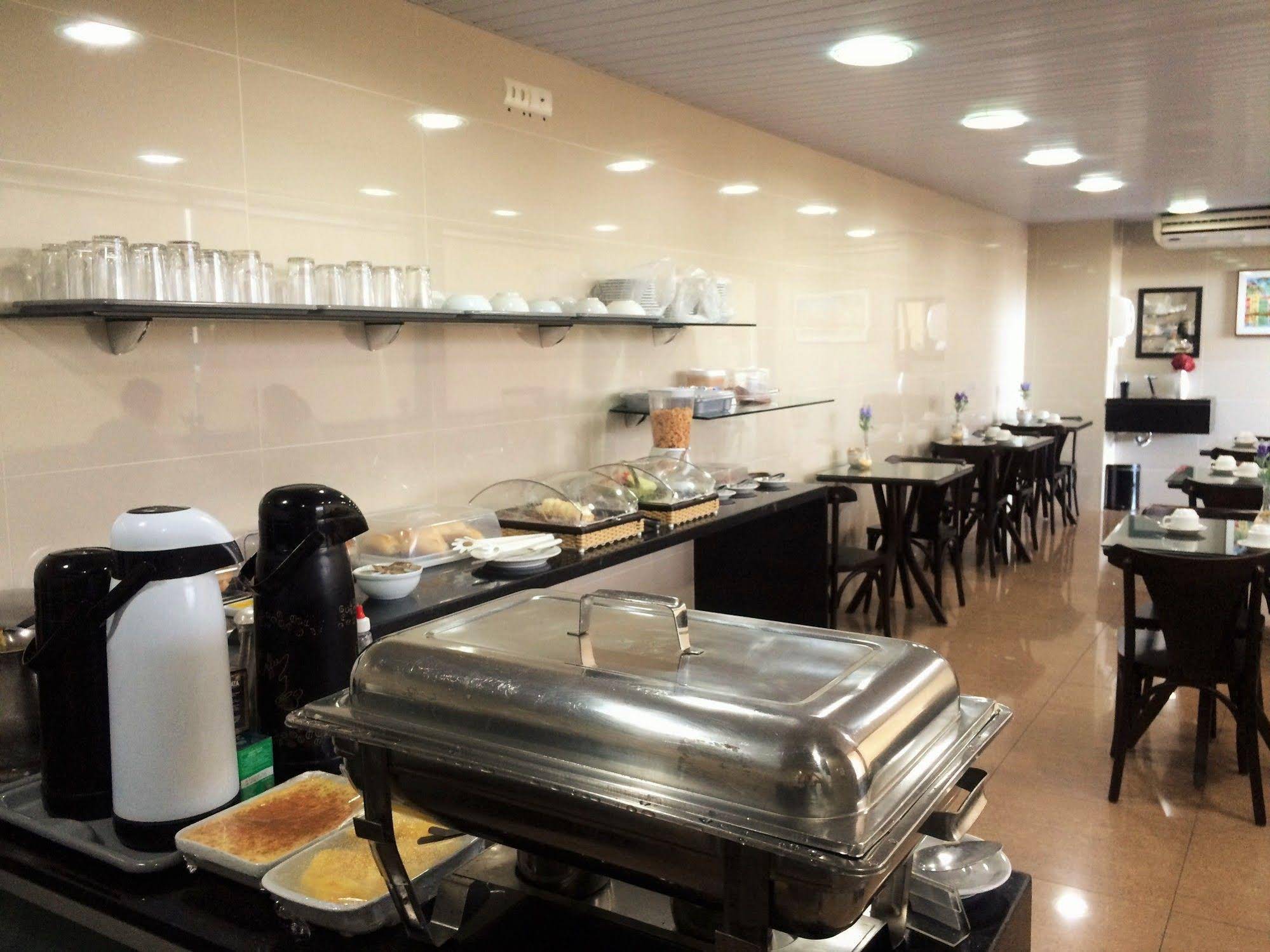 Hotel Veraneio