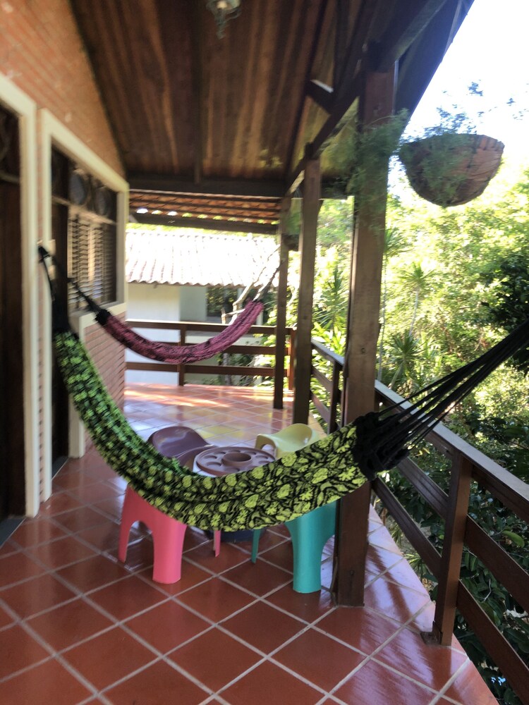 Macaco Surf Hostel