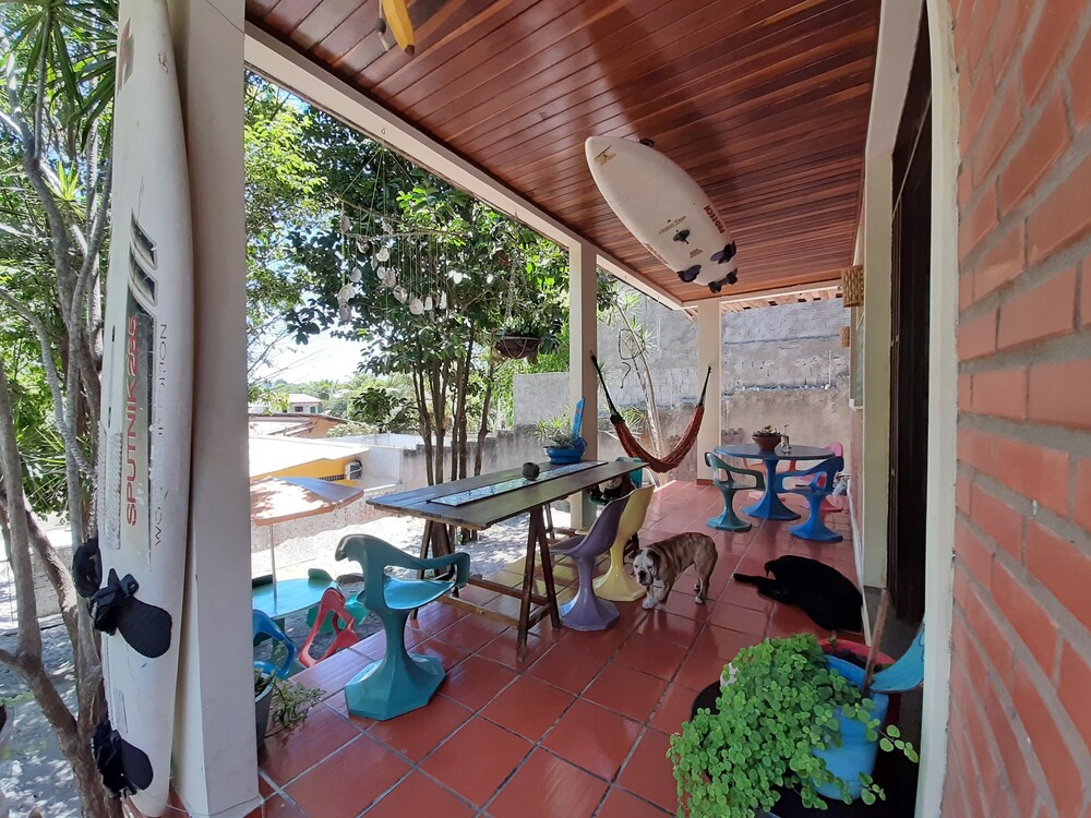 Macaco Surf Hostel