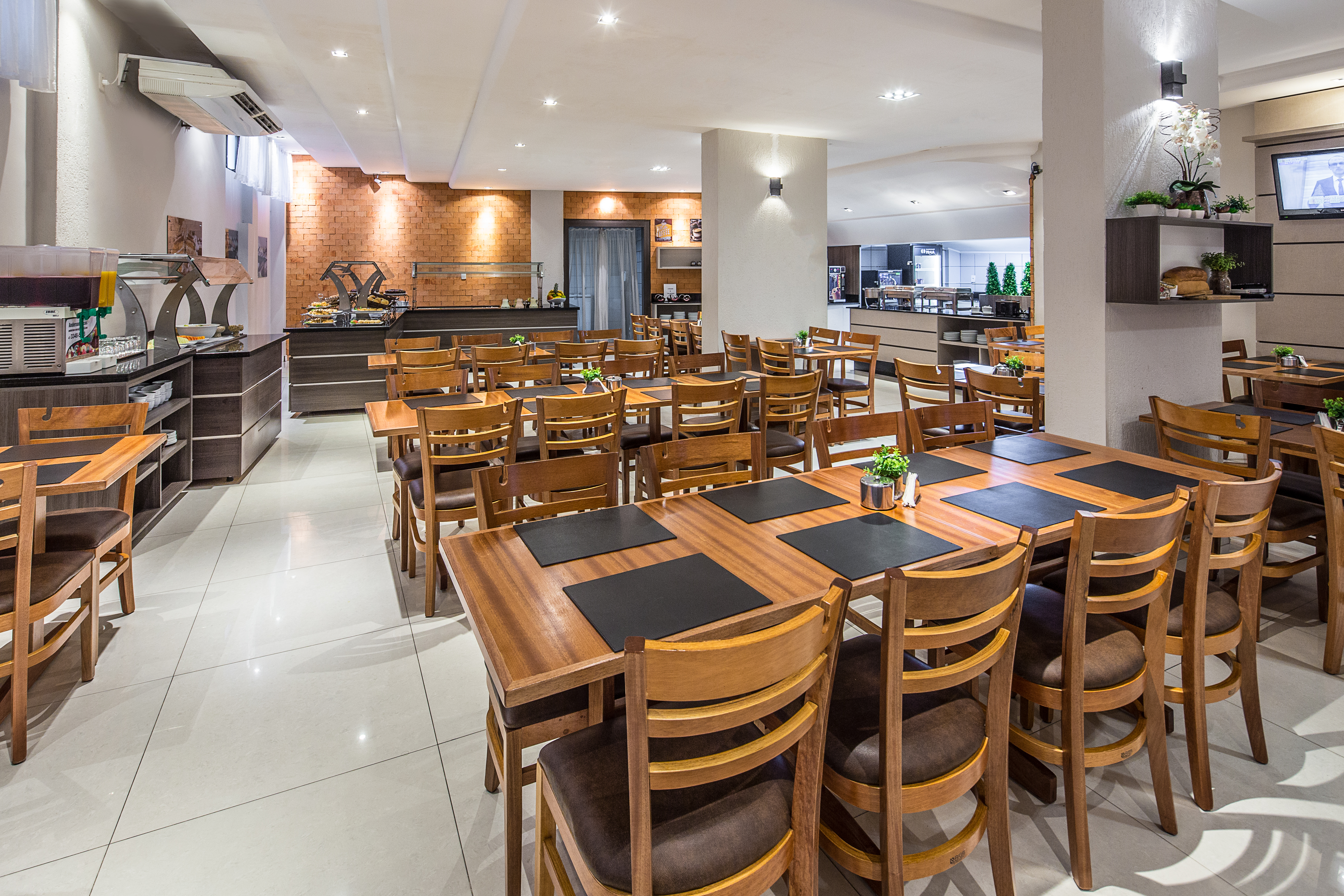 Camboriú Praia Hotel