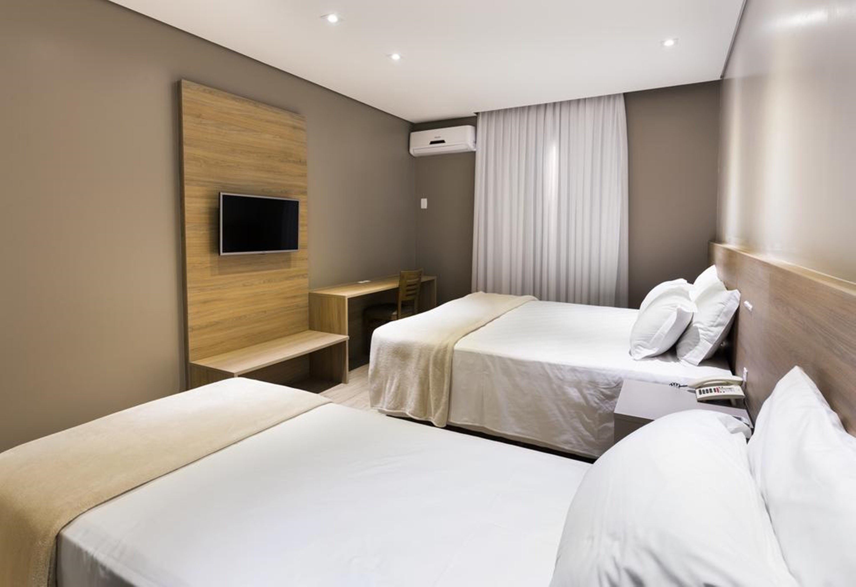 Hotel Plaza Camboriú