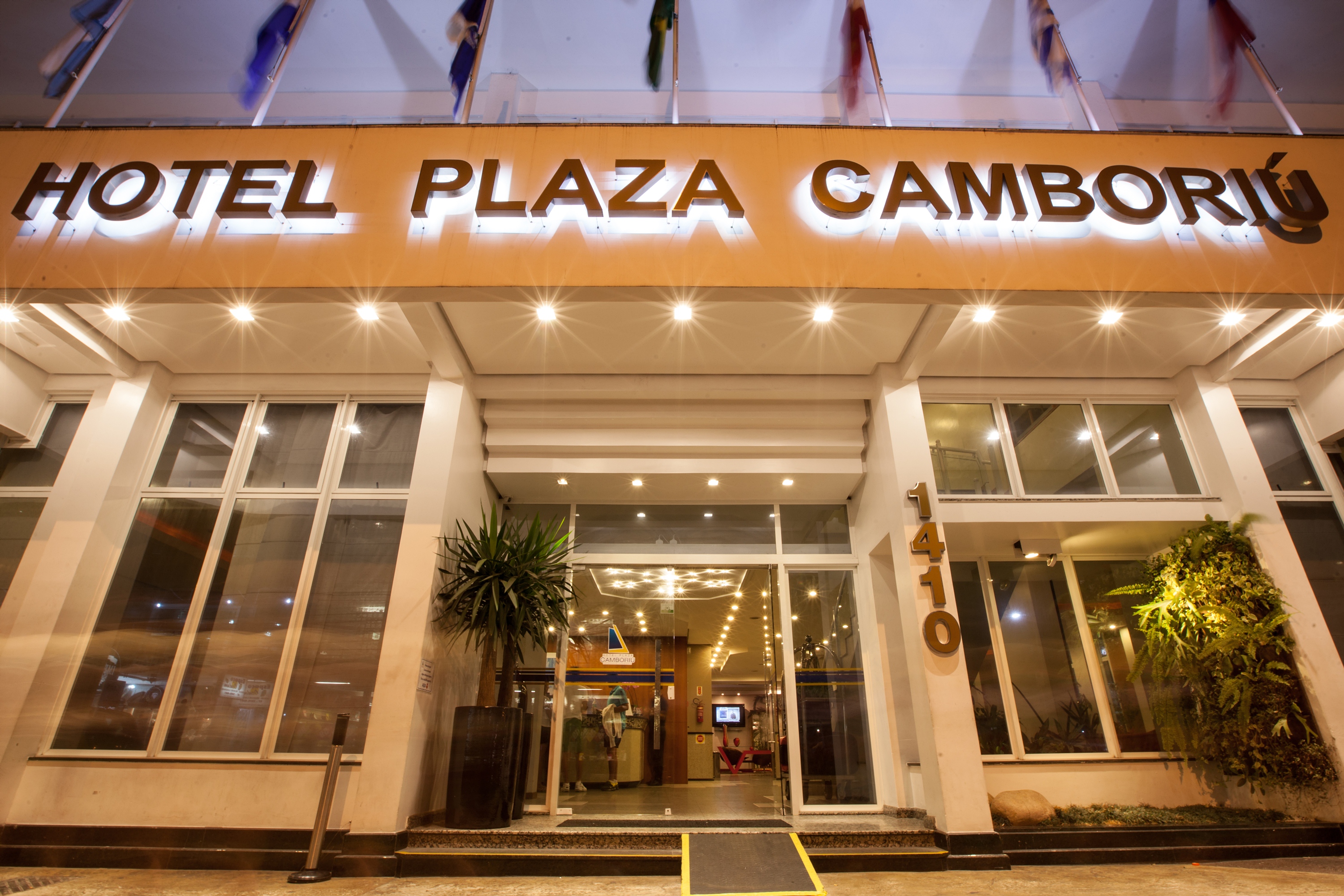 Hotel Plaza Camboriú
