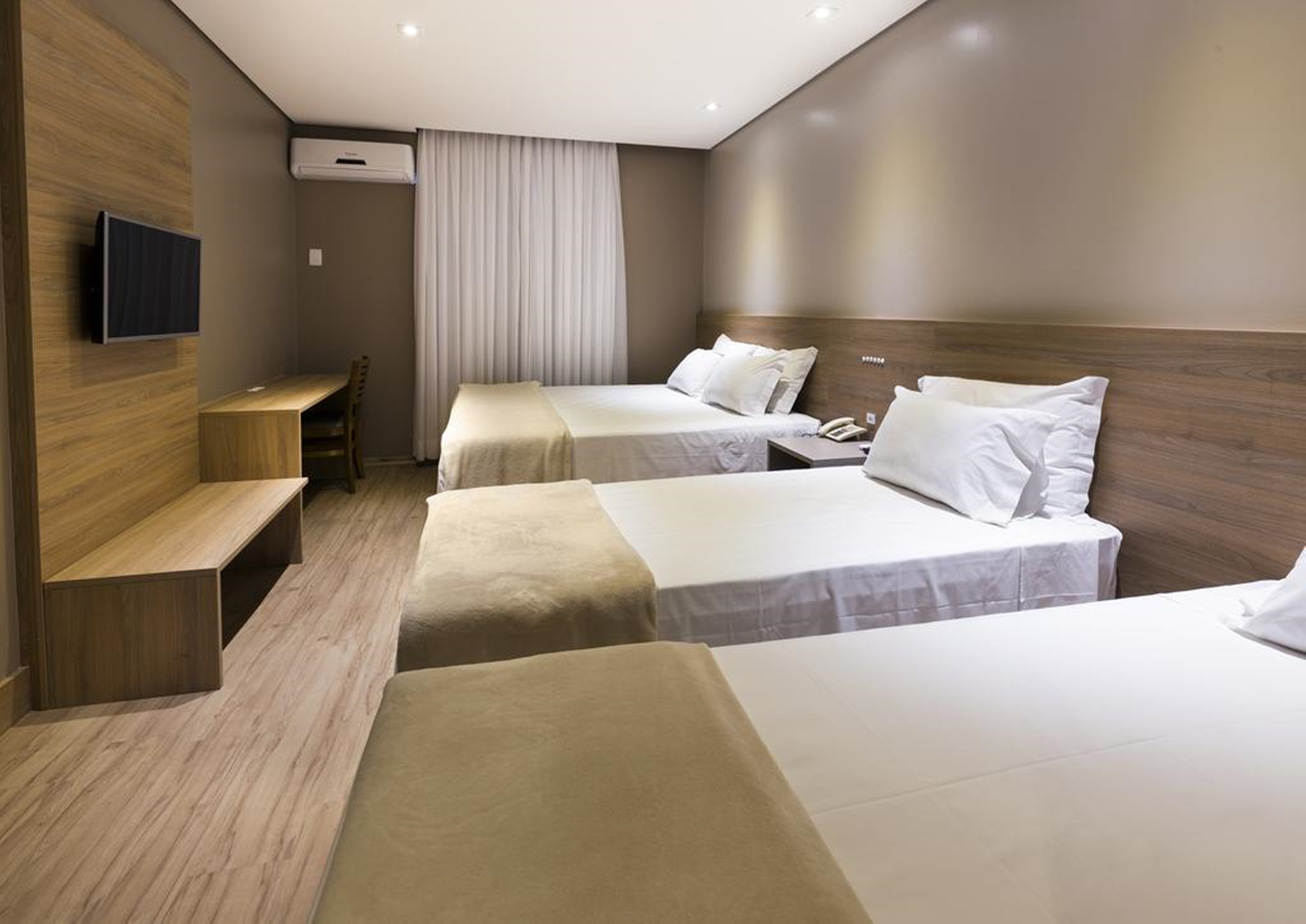 Hotel Plaza Camboriú