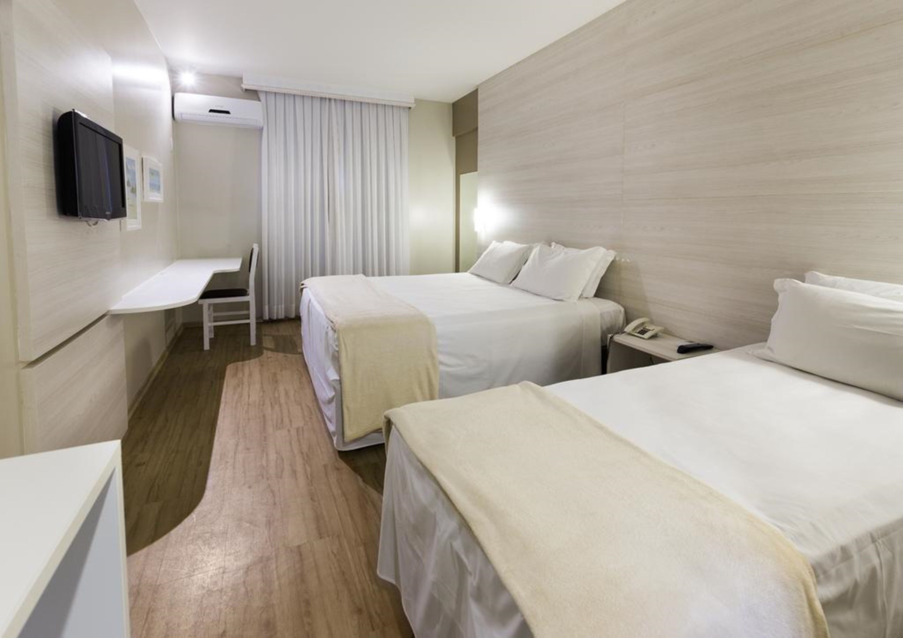 Hotel Plaza Camboriú