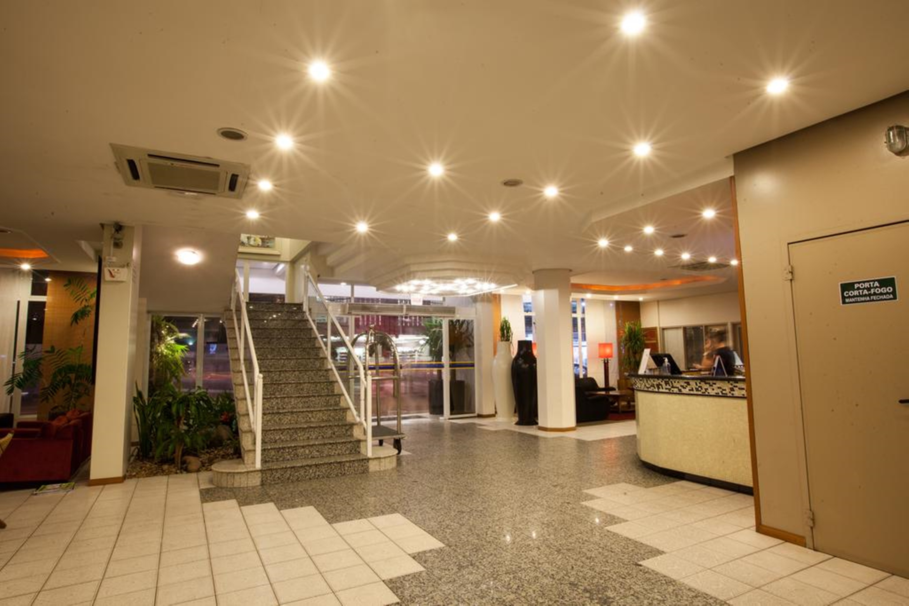 Hotel Plaza Camboriú