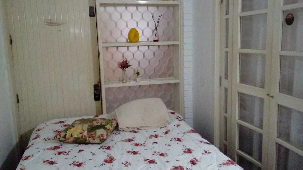 Hostel 142