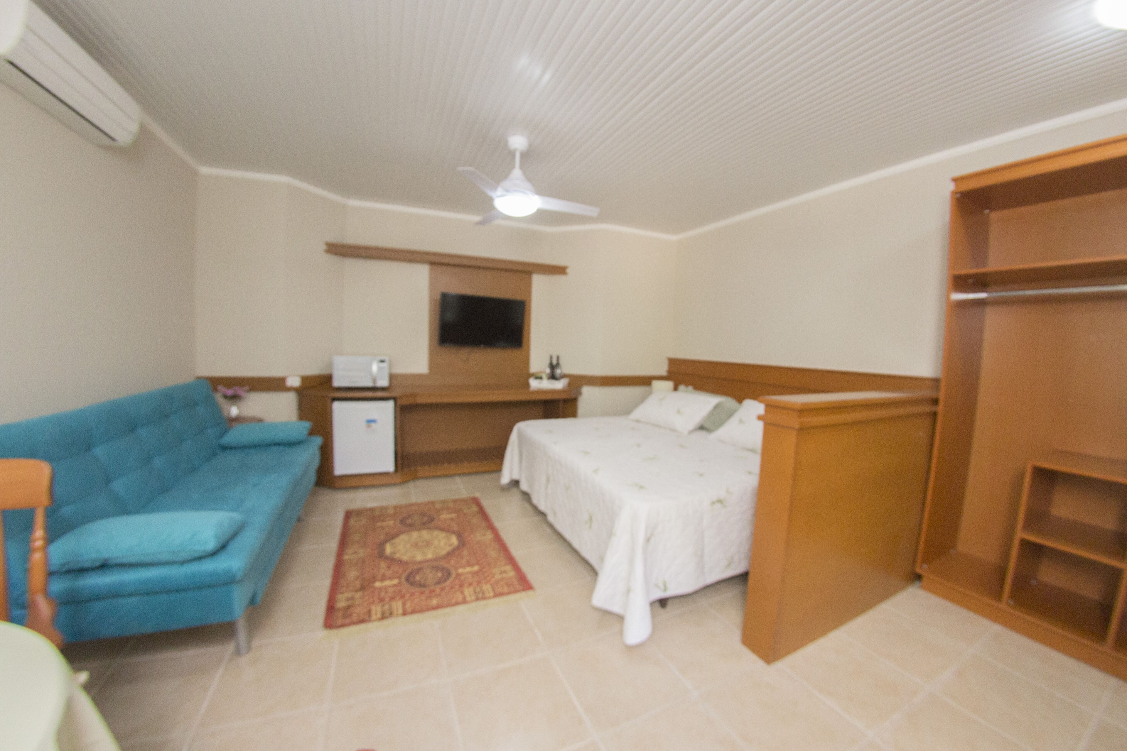 Hotel Pousada Pinheiros Do Caracol