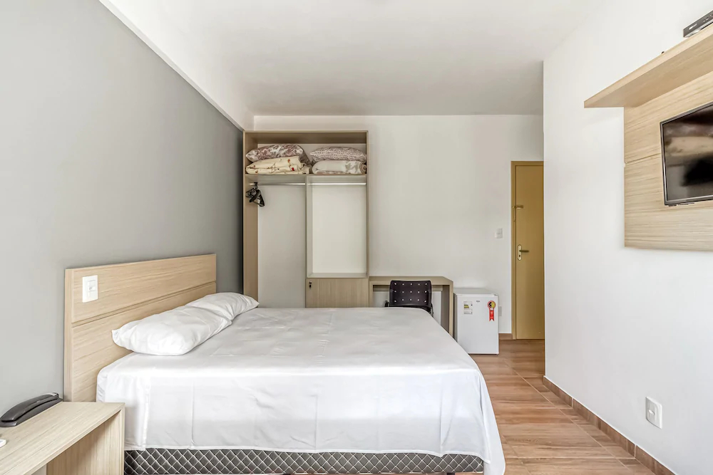 Hotel Cangucu by OYO Rooms