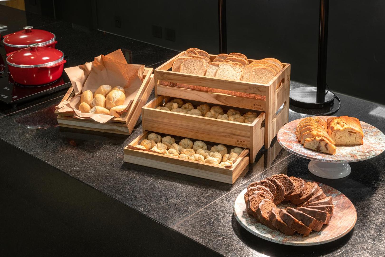 Hotel Intercity Canoas