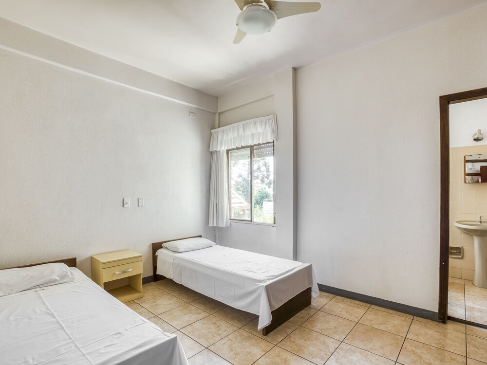 Hotel Bombei by OYO Rooms