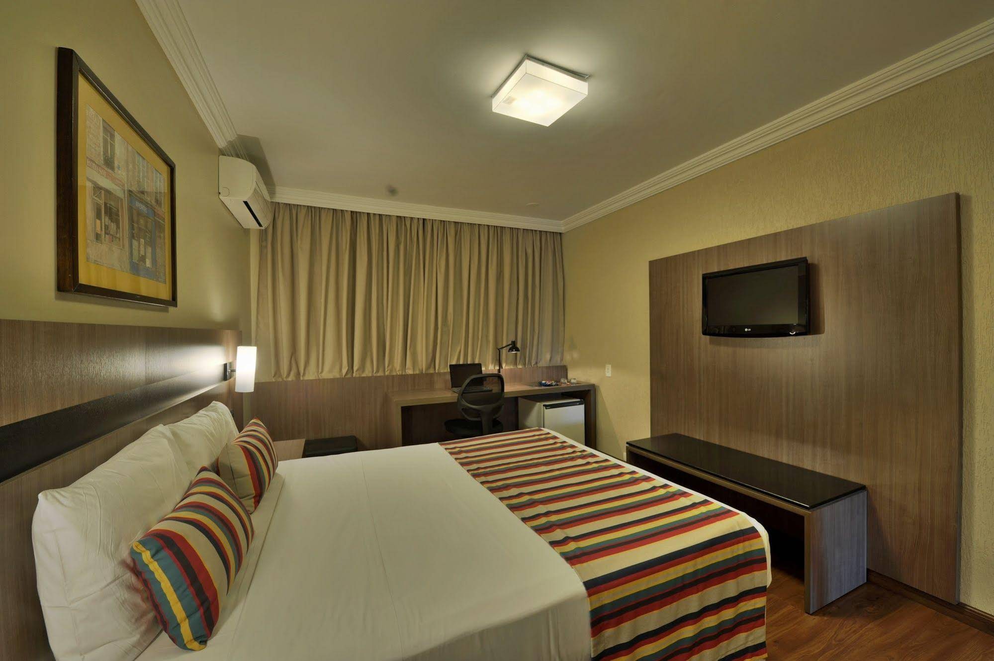 Hotel Deville Express Cascavel